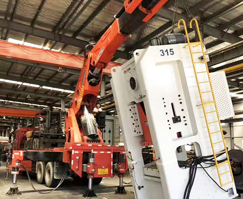 周宁县附近随车吊出租，轻松解决运输难题