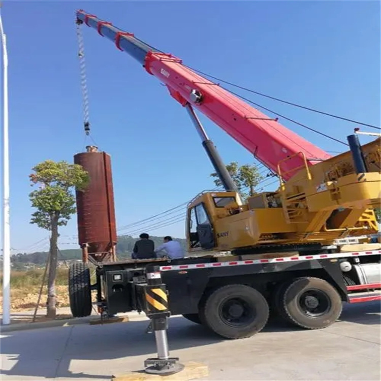 周宁县吊车租赁作业时的保养和维护